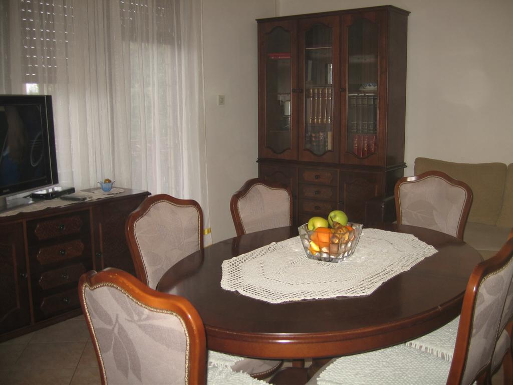 Apartments Nino Seget Vranjica Bilik gambar